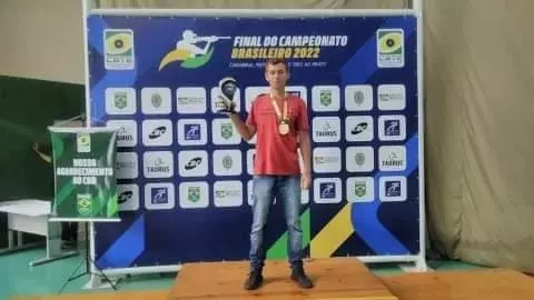 Sandumonense Marcos Bastos vence campeonato de tiro esportivo no Rio de Janeiro